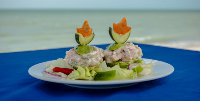 Aguacate Relleno de Camarón